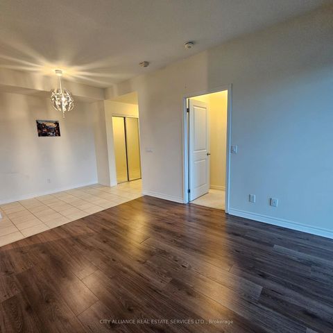 Photo 8 at 512 - 2522 Keele Street, Maple Leaf, Toronto