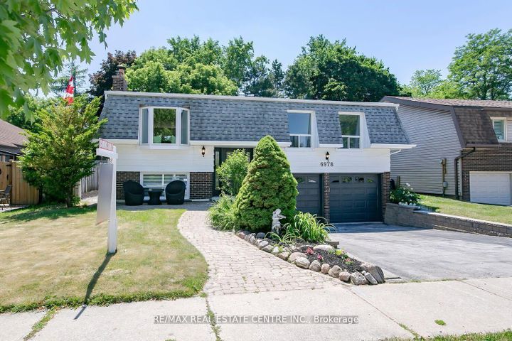 Photo 3 at 6978 Estoril Road, Meadowvale, Mississauga