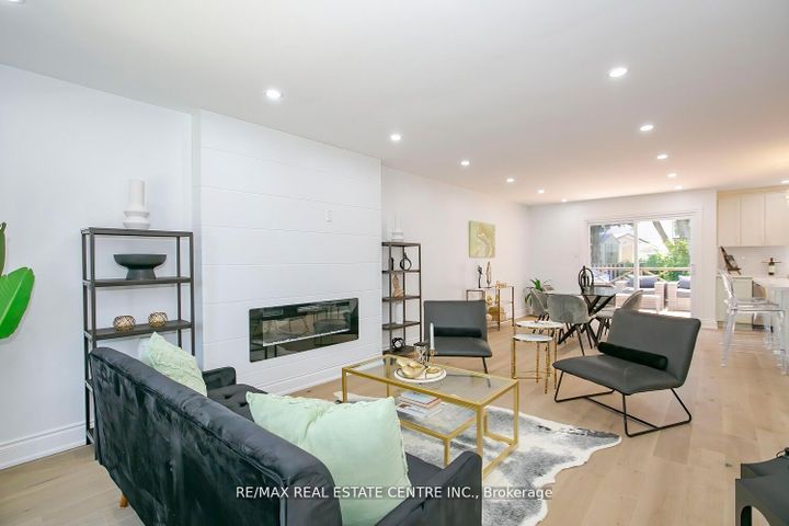 Photo 17 at 6978 Estoril Road, Meadowvale, Mississauga