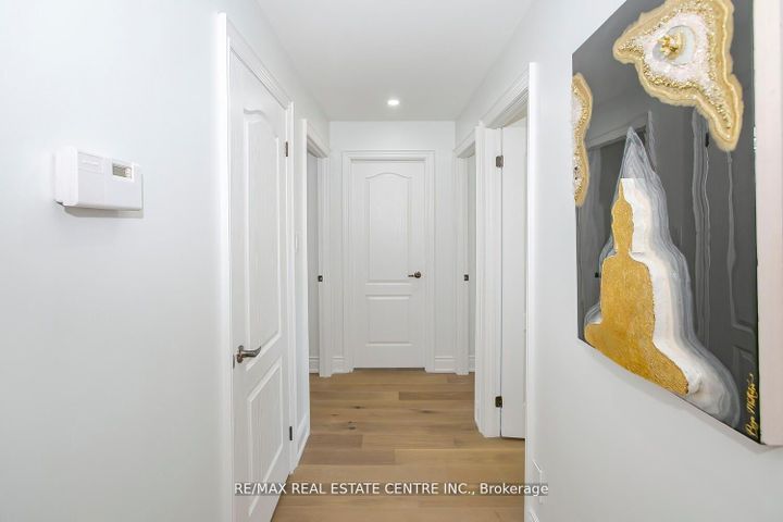 Photo 19 at 6978 Estoril Road, Meadowvale, Mississauga