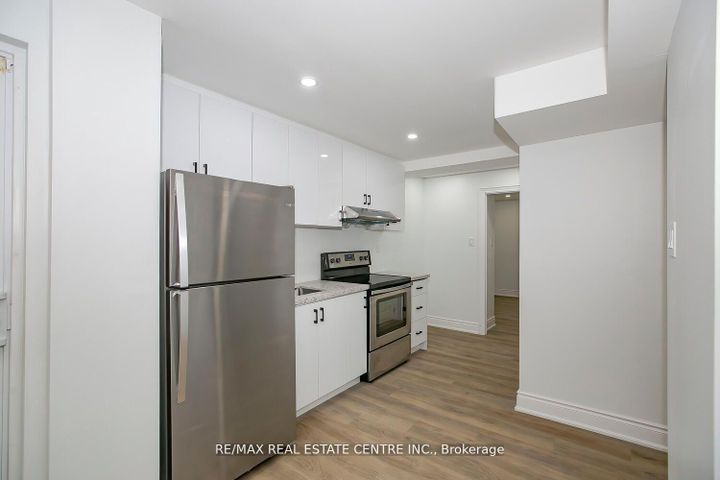 Photo 33 at 6978 Estoril Road, Meadowvale, Mississauga