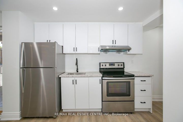 Photo 34 at 6978 Estoril Road, Meadowvale, Mississauga