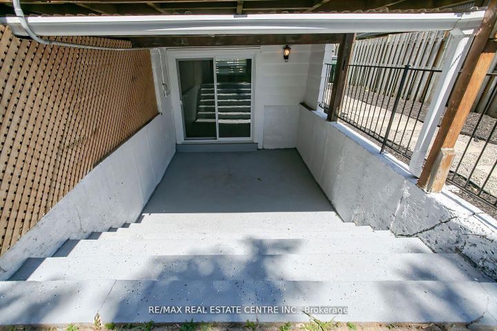 Photo 37 at 6978 Estoril Road, Meadowvale, Mississauga