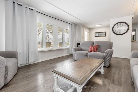 Photo 4 at 3 Fairbirch Court, Rural Innisfil, Innisfil