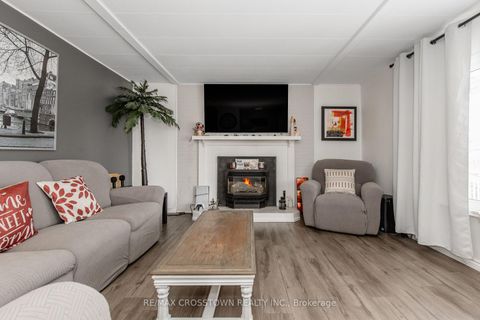 Photo 7 at 3 Fairbirch Court, Rural Innisfil, Innisfil