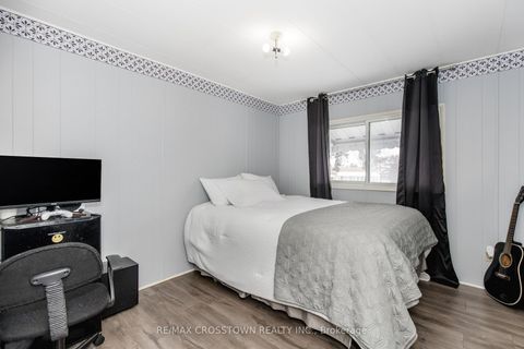 Photo 21 at 3 Fairbirch Court, Rural Innisfil, Innisfil