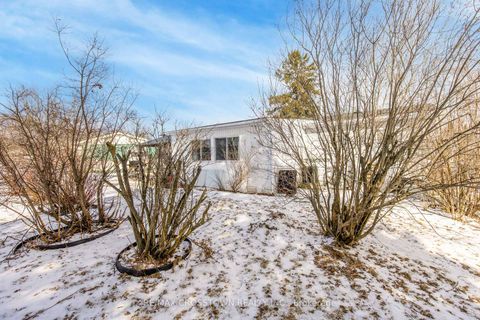 Photo 33 at 3 Fairbirch Court, Rural Innisfil, Innisfil