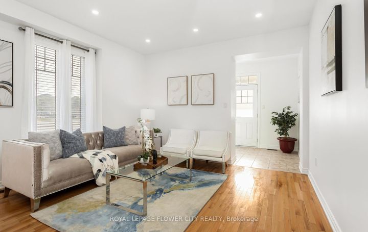 Photo 2 at 2 Archville Street, Credit Valley, Brampton