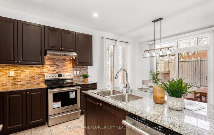 Photo 10 at 2 Archville Street, Credit Valley, Brampton