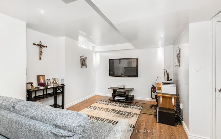 Photo 32 at 2 Archville Street, Credit Valley, Brampton