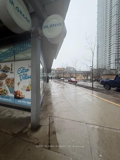 Photo 5 at 333 Bremner Boulevard, Waterfront Communities C1, Toronto