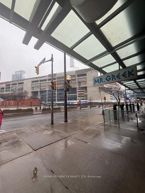 Photo 6 at 333 Bremner Boulevard, Waterfront Communities C1, Toronto