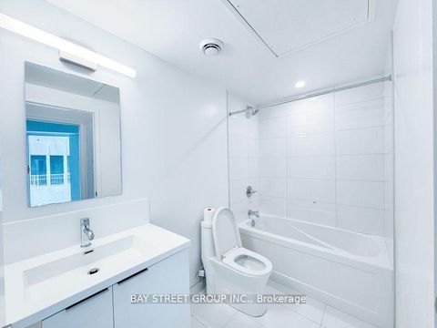 Photo 7 at 606 - 238 Simcoe Street, Chinatown, Toronto