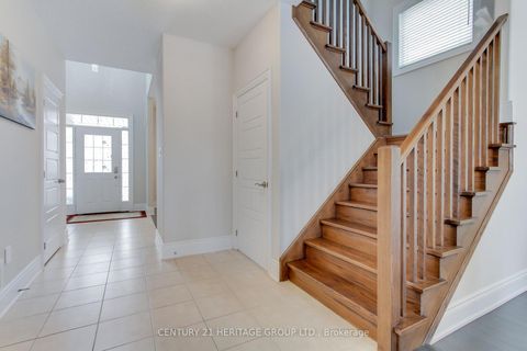 Photo 2 at 16 Tim Jacobs Drive, Keswick South, Georgina