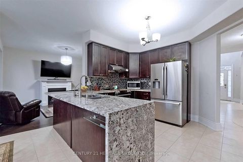 Photo 8 at 16 Tim Jacobs Drive, Keswick South, Georgina