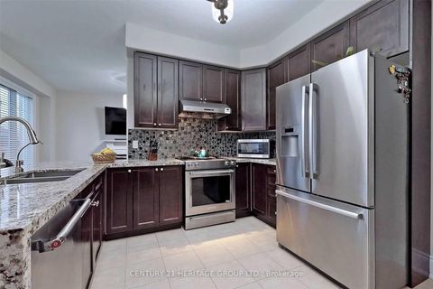 Photo 10 at 16 Tim Jacobs Drive, Keswick South, Georgina