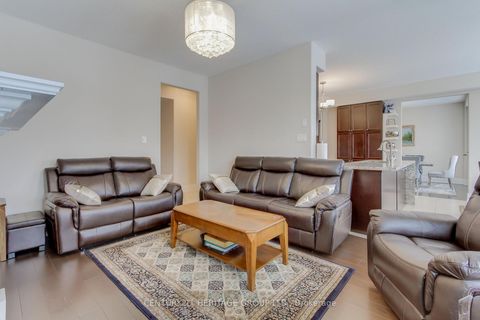 Photo 15 at 16 Tim Jacobs Drive, Keswick South, Georgina