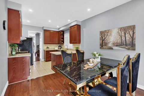 Photo 12 at 77 Maurier Boulevard, Patterson, Vaughan