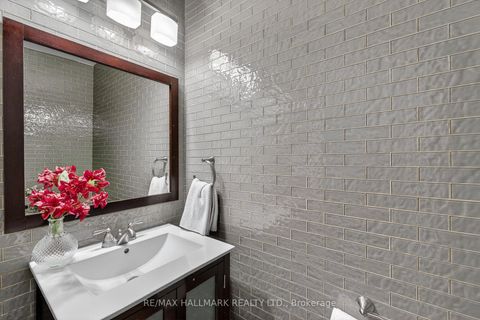 Photo 20 at 77 Maurier Boulevard, Patterson, Vaughan