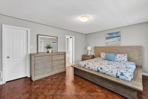 Photo 23 at 77 Maurier Boulevard, Patterson, Vaughan