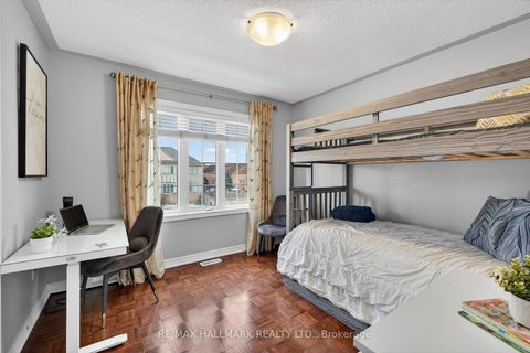 Photo 27 at 77 Maurier Boulevard, Patterson, Vaughan