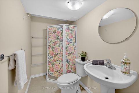 Photo 40 at 77 Maurier Boulevard, Patterson, Vaughan