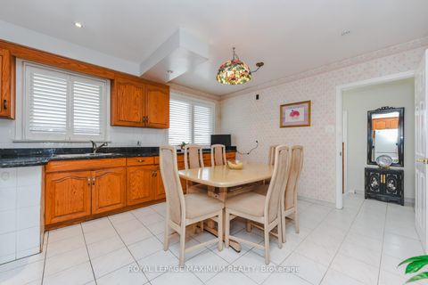 Photo 21 at 47 Fallingdale Crescent, York University Heights, Toronto