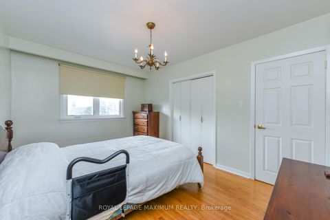 Photo 36 at 47 Fallingdale Crescent, York University Heights, Toronto
