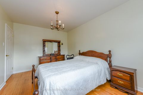 Photo 37 at 47 Fallingdale Crescent, York University Heights, Toronto