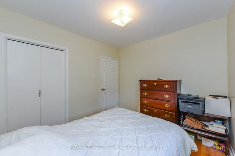 Photo 38 at 47 Fallingdale Crescent, York University Heights, Toronto