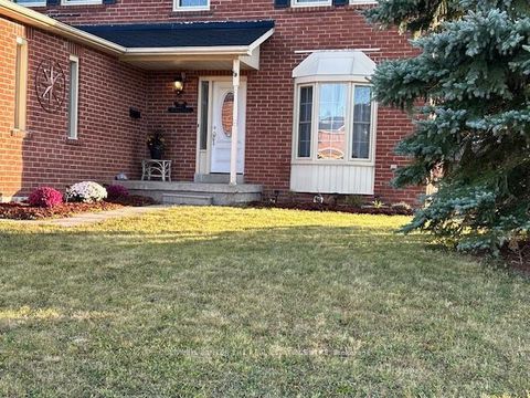 Photo 1 at 1 Mcdougall Drive, West Bayfield, Barrie