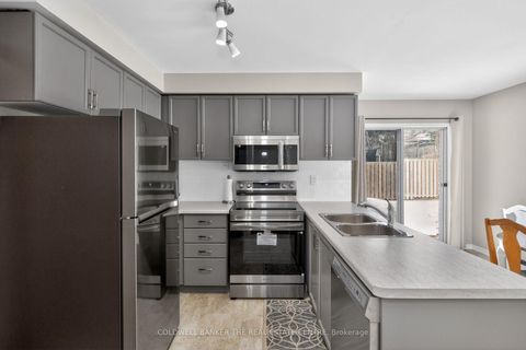 Photo 3 at 1 Mcdougall Drive, West Bayfield, Barrie