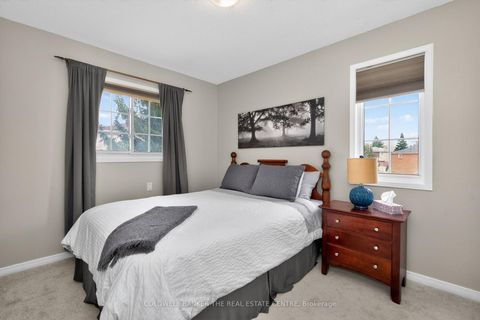 Photo 17 at 1 Mcdougall Drive, West Bayfield, Barrie