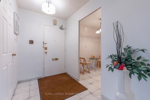 Photo 1 at 209 - 5 Frith Road, Jane Heights, Toronto