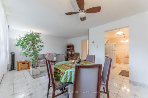 Photo 5 at 209 - 5 Frith Road, Jane Heights, Toronto
