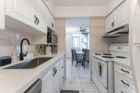 Photo 13 at 209 - 5 Frith Road, Jane Heights, Toronto