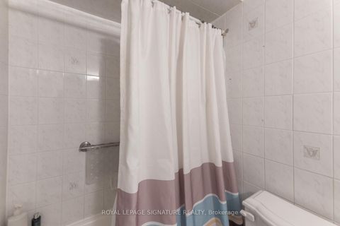 Photo 16 at 209 - 5 Frith Road, Jane Heights, Toronto