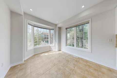 Photo 15 at 86 - 8 Townwood Drive, Jefferson, Richmond Hill