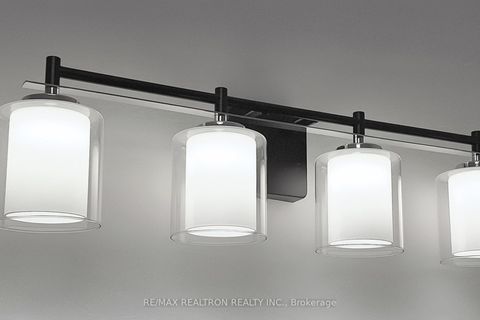 Photo 31 at 86 - 8 Townwood Drive, Jefferson, Richmond Hill