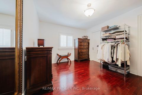 Photo 22 at 85 Gregory Scott Drive, Islington Woods, Vaughan