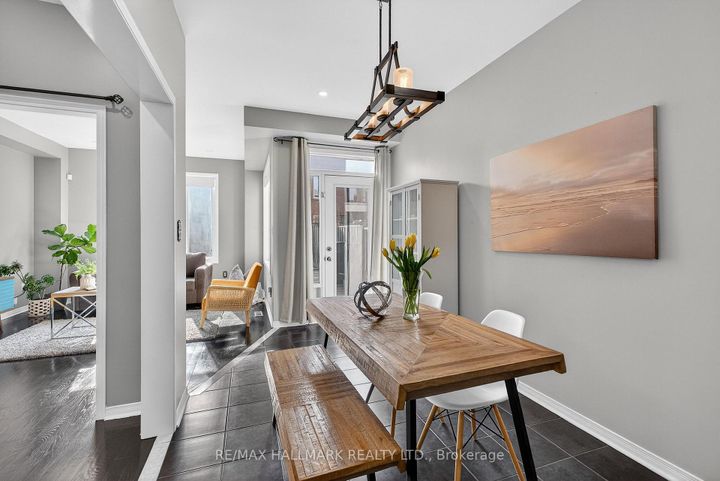 Photo 6 at 30 Catalpa Crescent, Patterson, Vaughan