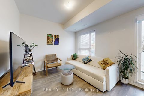 Photo 9 at 427 - 2789 Eglinton Ave East Avenue, Eglinton East, Toronto