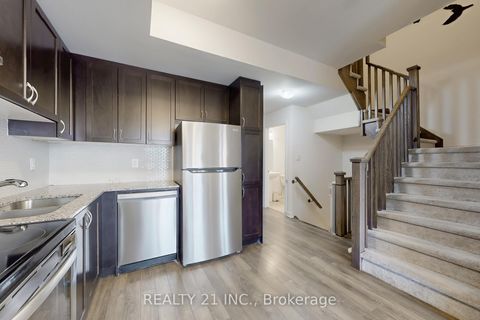 Photo 15 at 427 - 2789 Eglinton Ave East Avenue, Eglinton East, Toronto