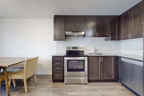 Photo 16 at 427 - 2789 Eglinton Ave East Avenue, Eglinton East, Toronto