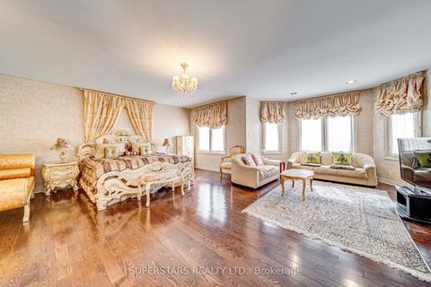 Photo 15 at 28 Edmund Crescent, Bayview Hill, Richmond Hill