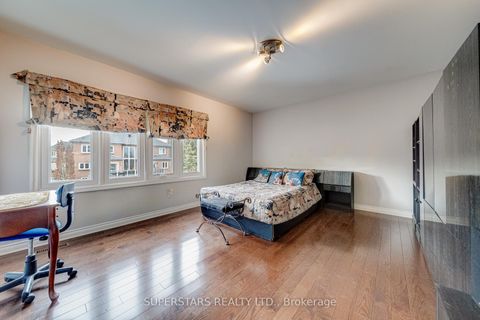 Photo 22 at 28 Edmund Crescent, Bayview Hill, Richmond Hill