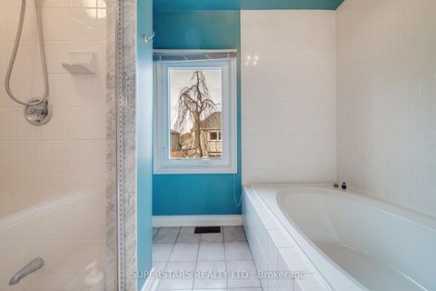 Photo 27 at 28 Edmund Crescent, Bayview Hill, Richmond Hill