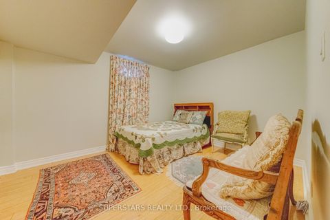 Photo 32 at 28 Edmund Crescent, Bayview Hill, Richmond Hill