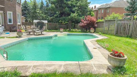 Photo 35 at 28 Edmund Crescent, Bayview Hill, Richmond Hill