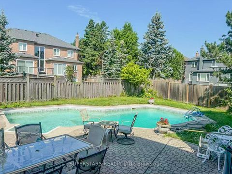 Photo 36 at 28 Edmund Crescent, Bayview Hill, Richmond Hill